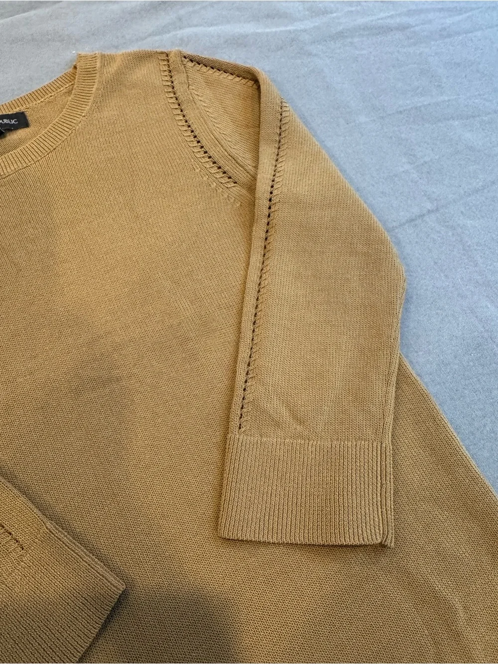 Banana Republic Women's Camel Crew Neck Sweater with Open Knit Detail Size Small